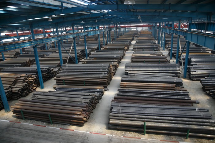 無縫鋼管室內庫